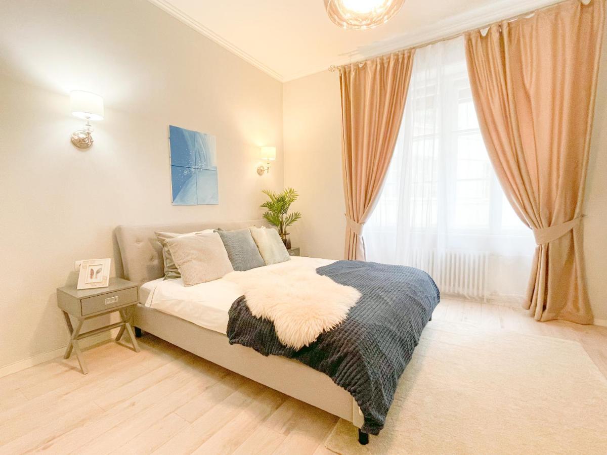 Downtown Deak-Ferris Wheel Luxury Home Βουδαπέστη Εξωτερικό φωτογραφία